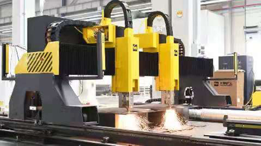 云顶集团双头龙门激光切割机