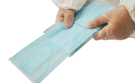 云顶集团全自动口罩生产流水线可生产医用外科口罩、一次性医用口罩、通俗纸口罩、防尘口罩和防霾口罩等