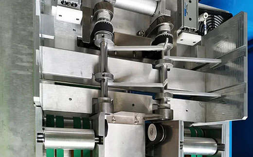 云顶集团全自动口罩生产流水线特点优势