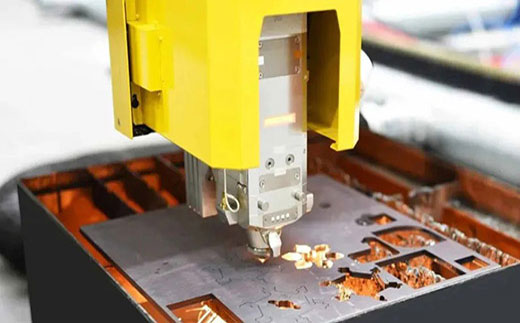 云顶集团高功率8025/6025/6020宽幅激光切割机Class1级防护